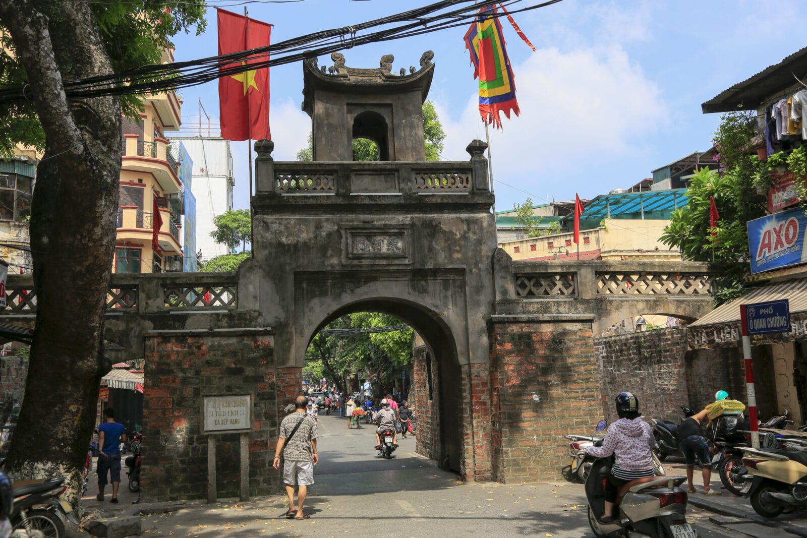 Meet a Veteran & Explore Hidden Hanoi