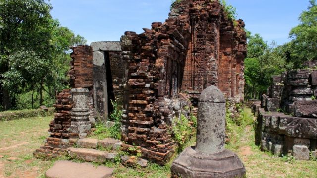 10 days North to South Vietnam